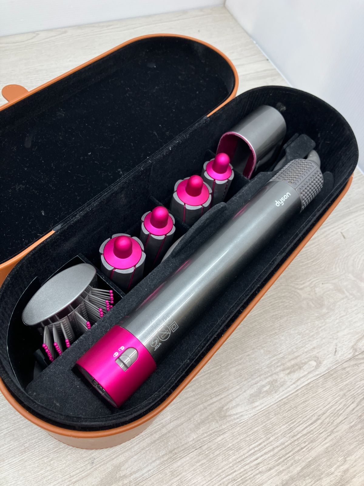 ヘアスタイラー