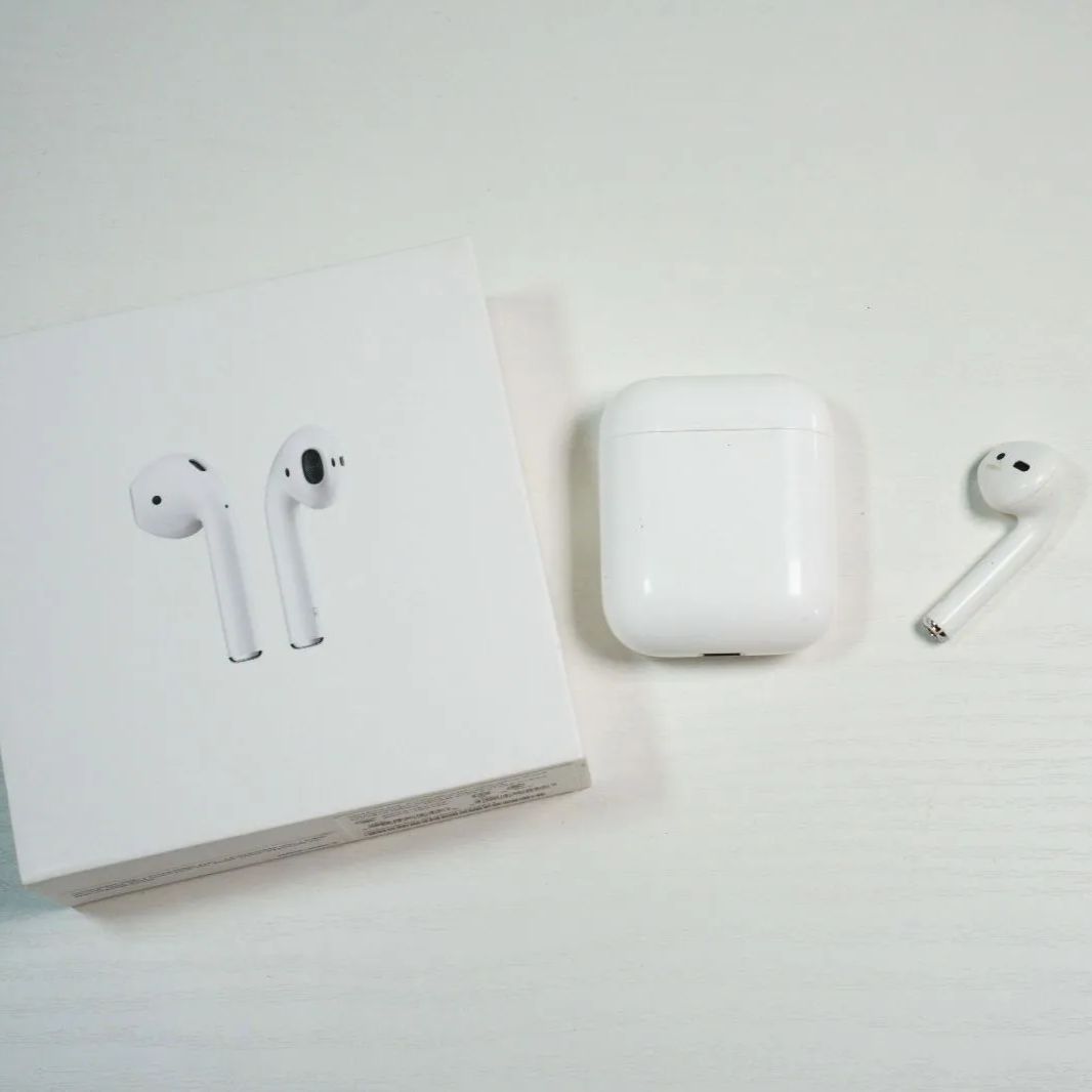 Apple AirPods (第1世代) MMEF2J/A 右側のみ - PASORO - メルカリ