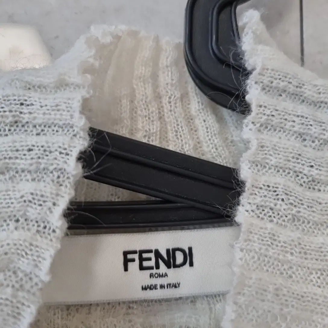 FENDI フェンディ