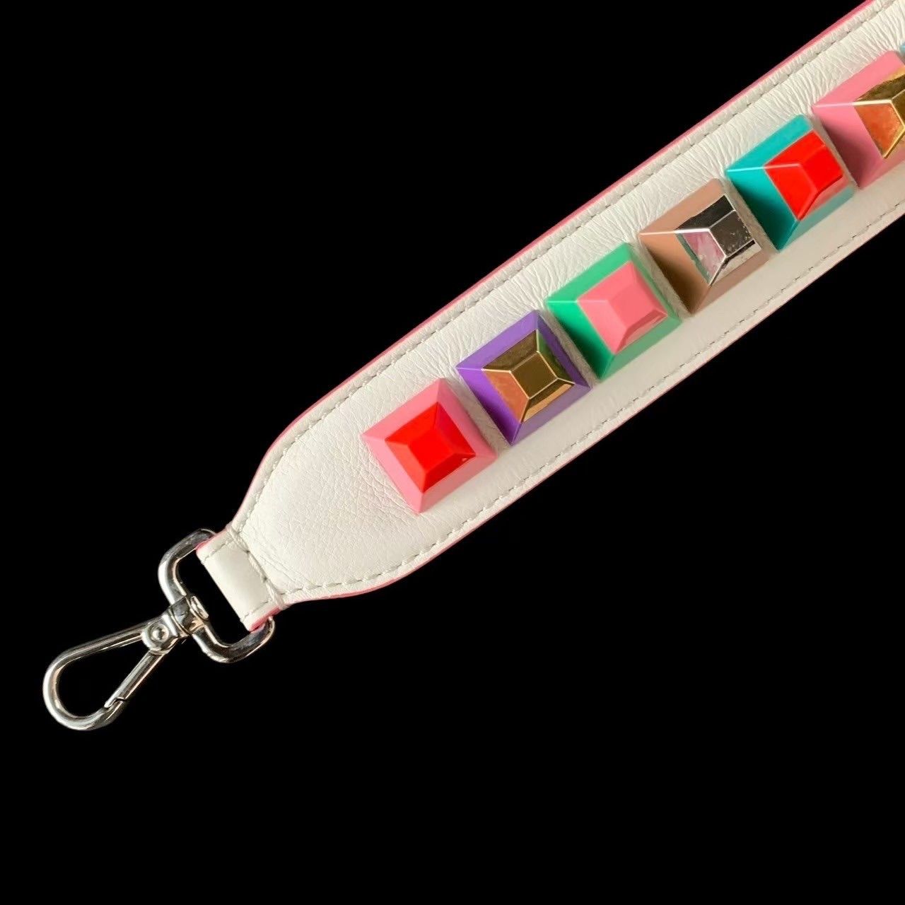 FENDI フェンディ ストラップ ショルダー スタッズ ホワイト カラフル