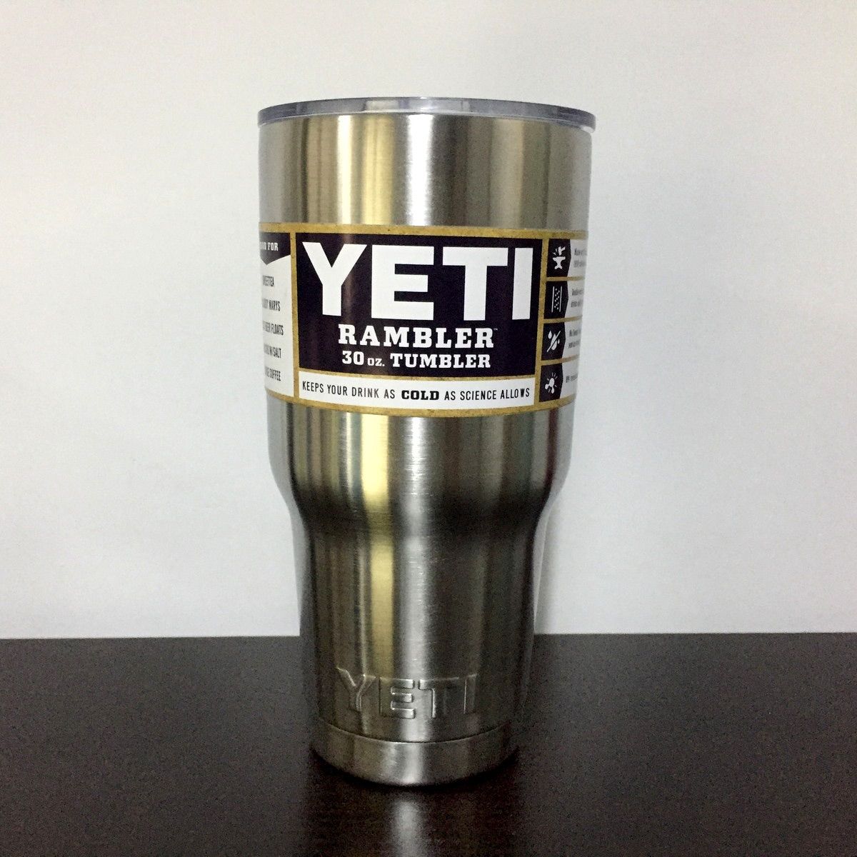 YETI イエティ 30オンス ランブラー タンブラー アウトドア シルバー
