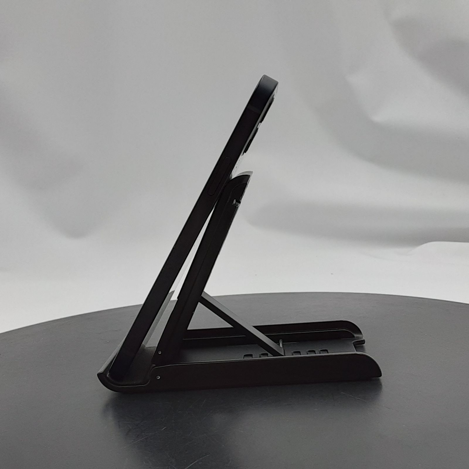 ☆ジャンク/液晶ドット抜けあり☆Apple iPhone 12 64GB ブラック MGHN3