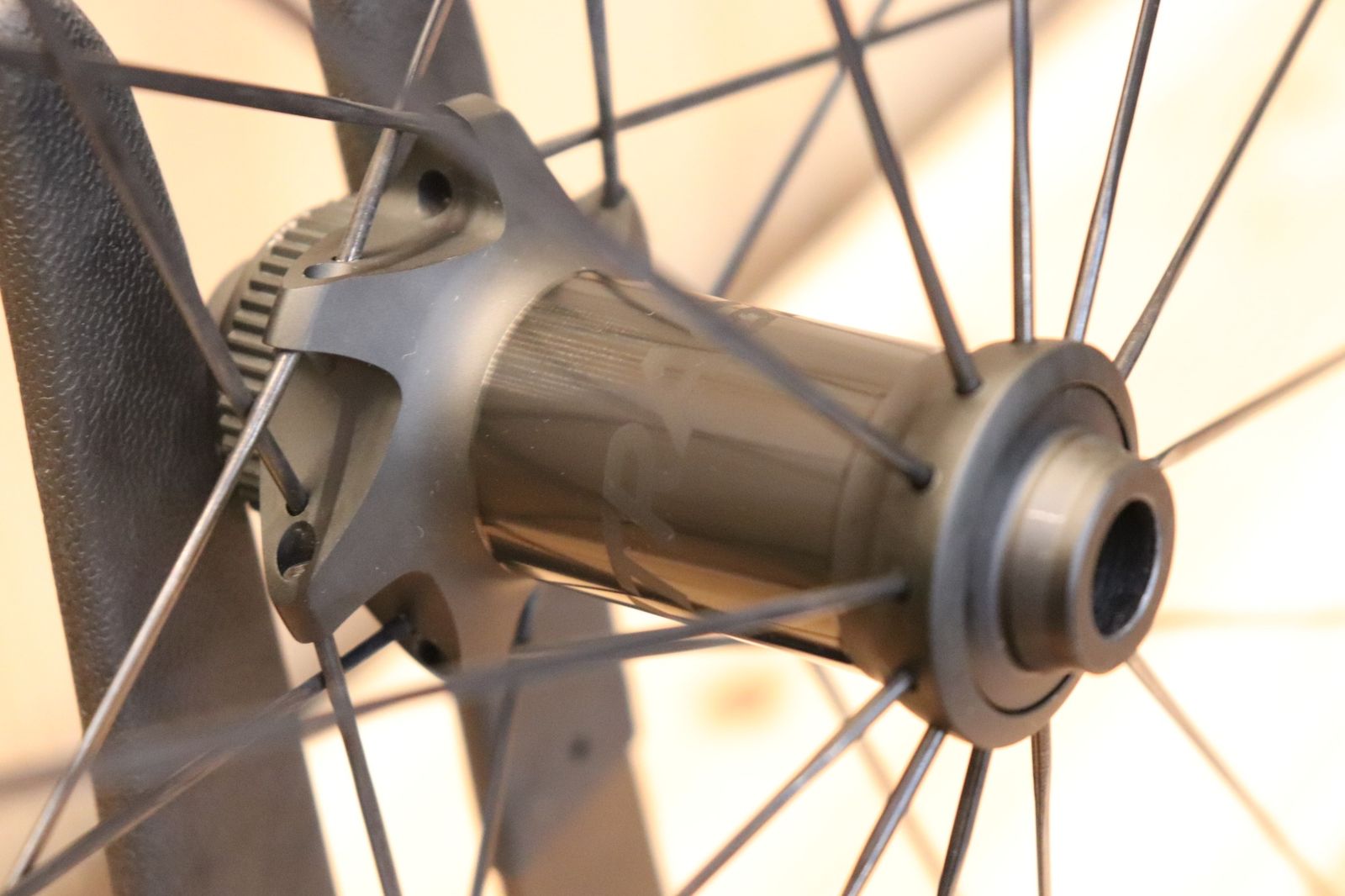 ボントレガー XXX4 チューブレスレディ/クリンチャー ボントレガー