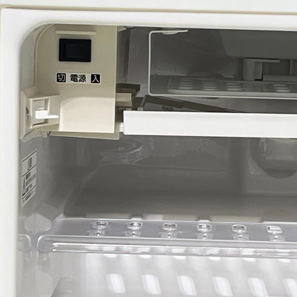 東芝 ホテル用冷蔵庫 26L ホワイトGR-HB30A2(W インバーター