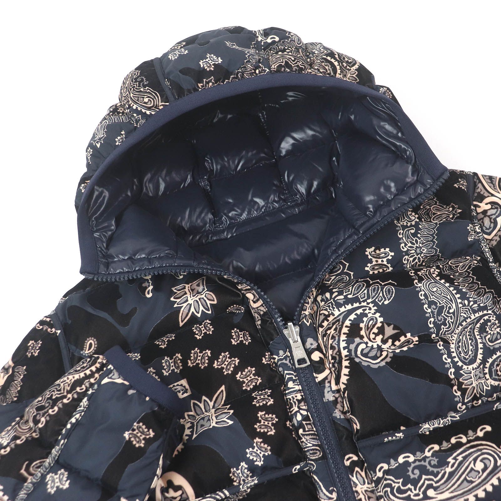 MONCLER バンダナ柄 ダウンジャケット　リバーシブル　白　14A 美品　S 楽天市場】【MONCLER】モンクレール ダウンジャケット ベビー服