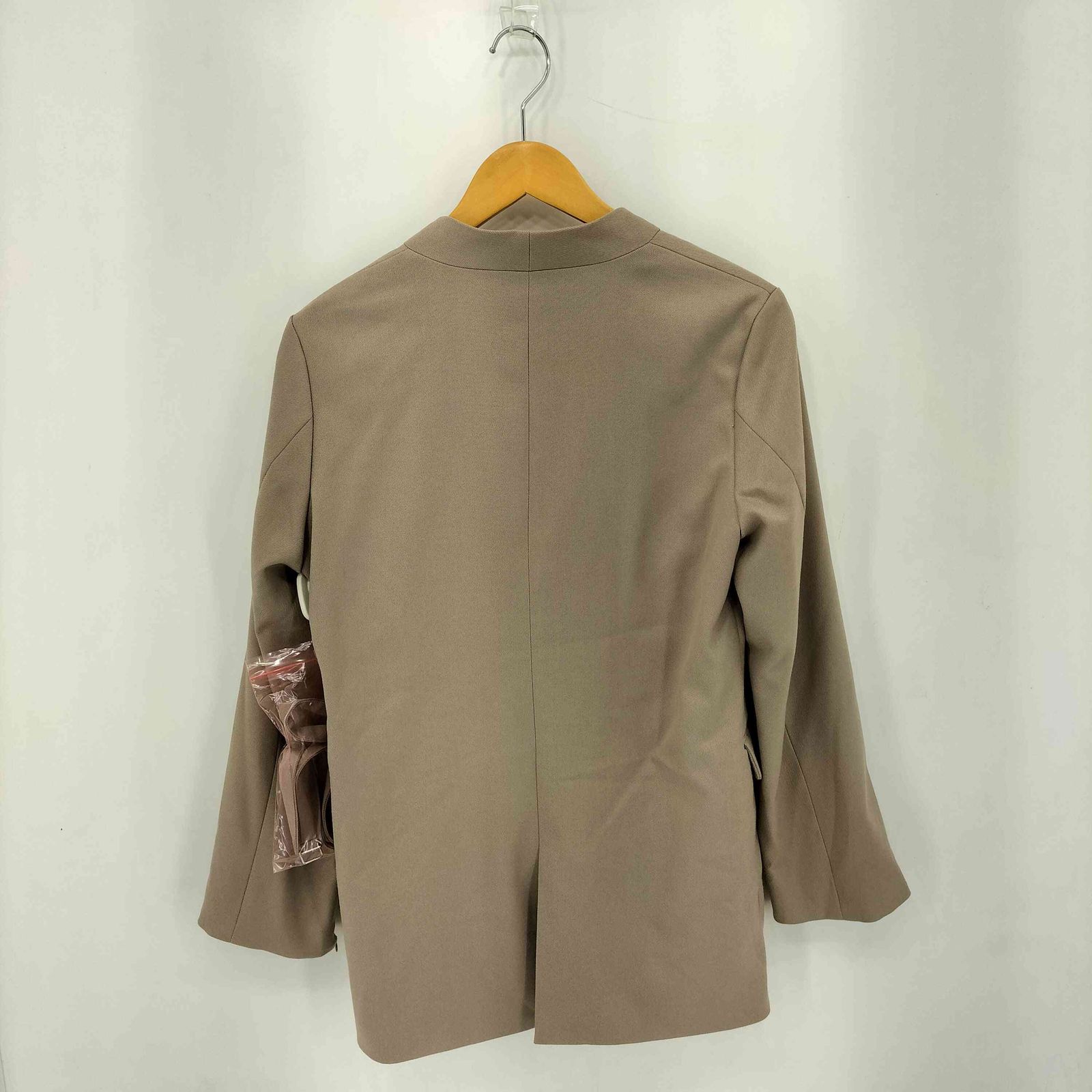 anuans(アニュアンス) ミドルレングススリットスリーブジャケット レディース FREE 【中古】【ブランド古着バズストア】 アニュアンス anuans ミドルレングススリットスリーブジャケット