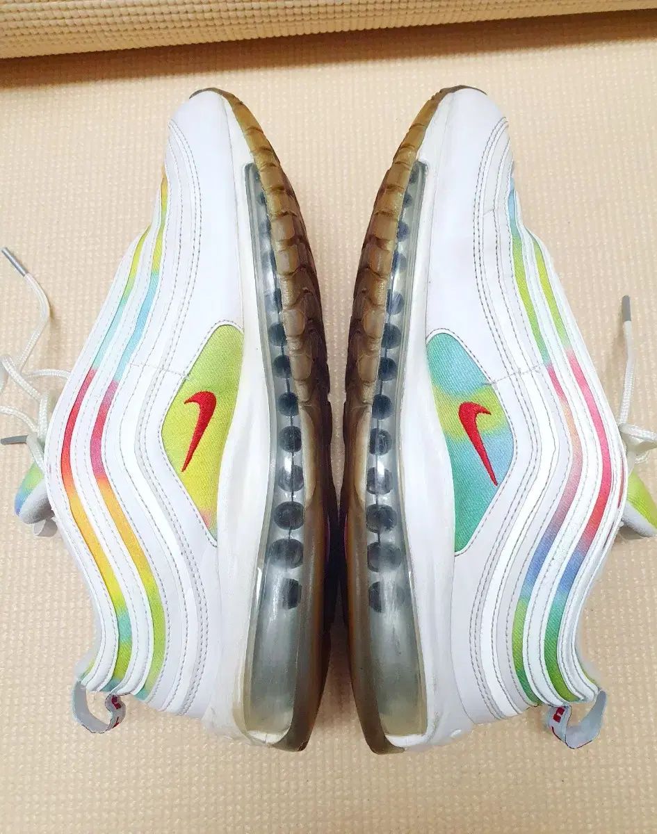 MAX 97