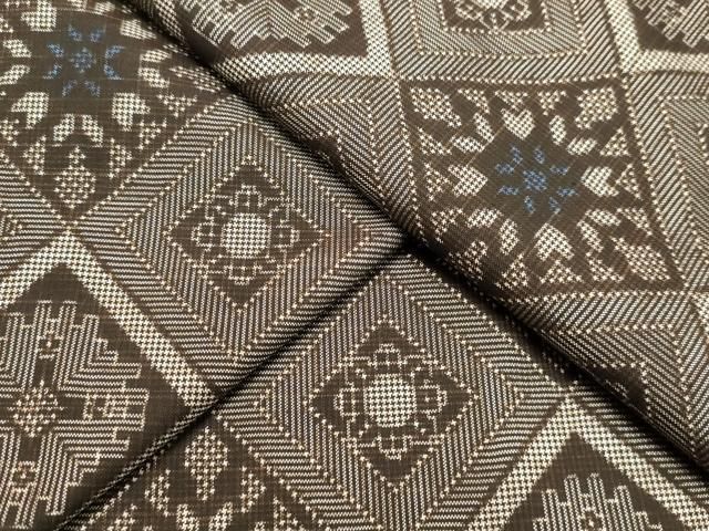 平和屋着物●本場大島紬　龍郷絣　花菱文　正絹　逸品　DAAU0607tw 平和屋着物○本場大島紬 龍郷絣 花菱文 正絹 逸品 DAAU0607tw - メルカリ