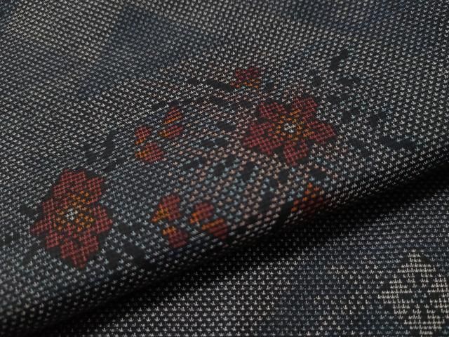 平和屋着物○本場大島紬 9マルキ 菱重ね吉祥花文 正絹 逸品 未使用