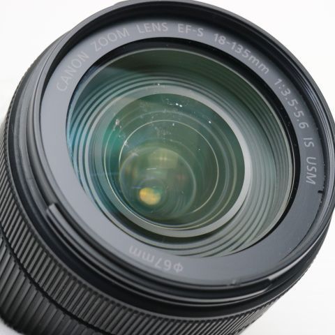 ランキング キャノン EF-S18-135mm F3.5-5.6 IS USM 標準ズームレンズ EFマウント 土日祝発送OK 09000 【90%OFF超高級ブランド】