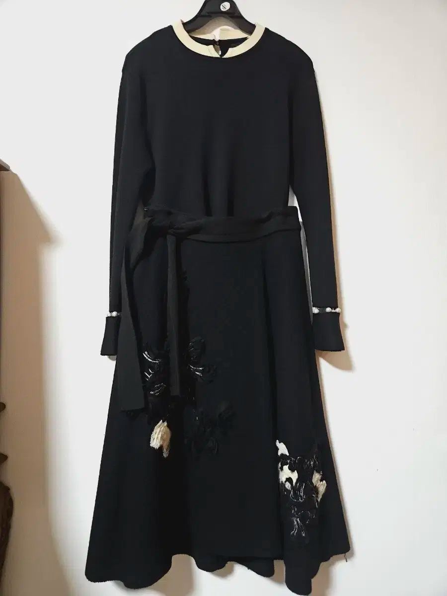 ジェイマイン ソデ ポイント ニット セットアップ ツーピース