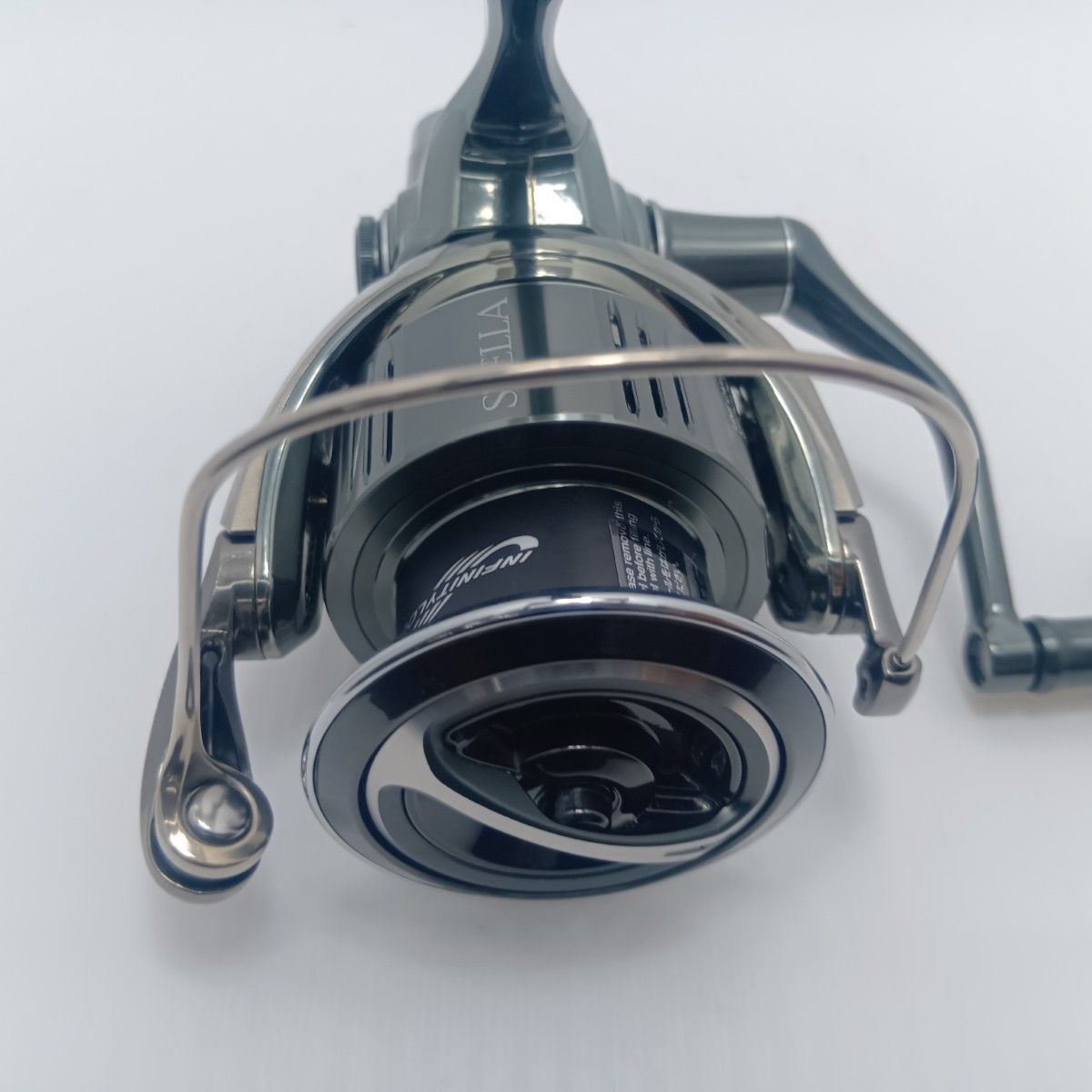 SHIMANO シマノ スピニングリール 22ステラ C5000XG 043962 ♥に近い