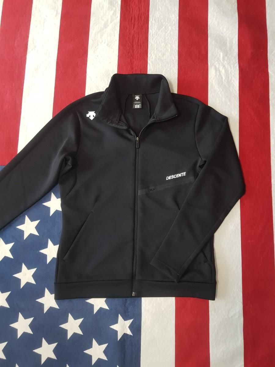 CHAGE and ASKA DESCENTE スタッフジャンパー グッズ CHAGE and ASKA DESCENTE スタッフジャンパー グッズ CHAGE and ASKA