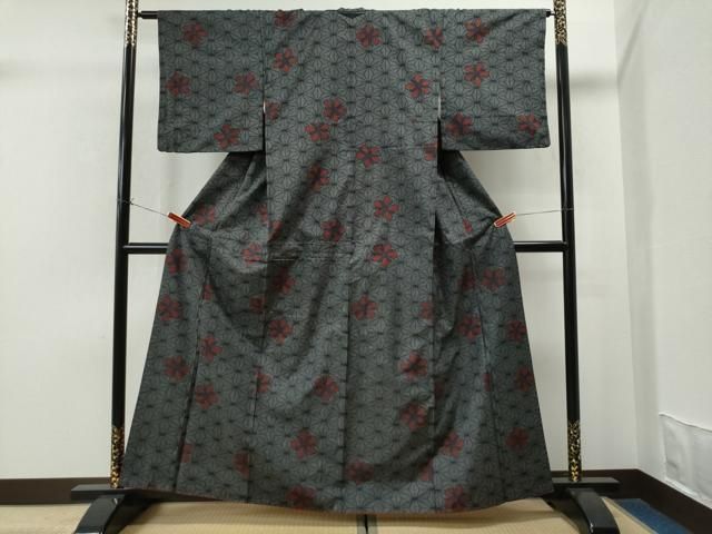 平和屋着物□本場大島紬 7マルキ 泥染め 麻の葉花文 正絹 逸品  