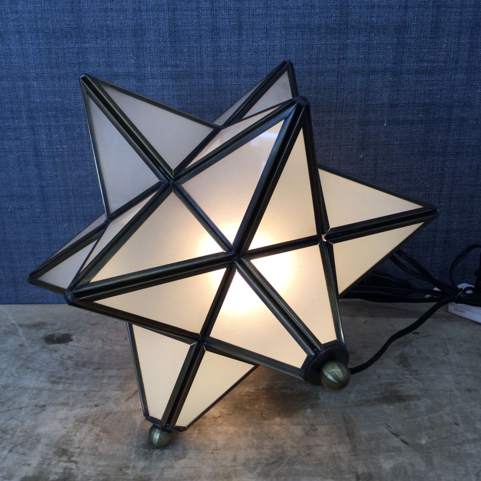 DI CLASSE　ペンダントランプ　Etoile/frost　(エトワール/フロスト)　E-26 40W　白熱普通球(クリア)付　LP3020FR ディクラッセ エトワールペンダントライト クリアー新品 新品ディクラッセ ペンダントライト Etoile クリア LP3020CL DI  LEDクリア電球おまけ特典付 エトワール ペンダントライト 星型 エトワールペンダントランプ LP3020 Etoile pendant lamp  ディクラッセ