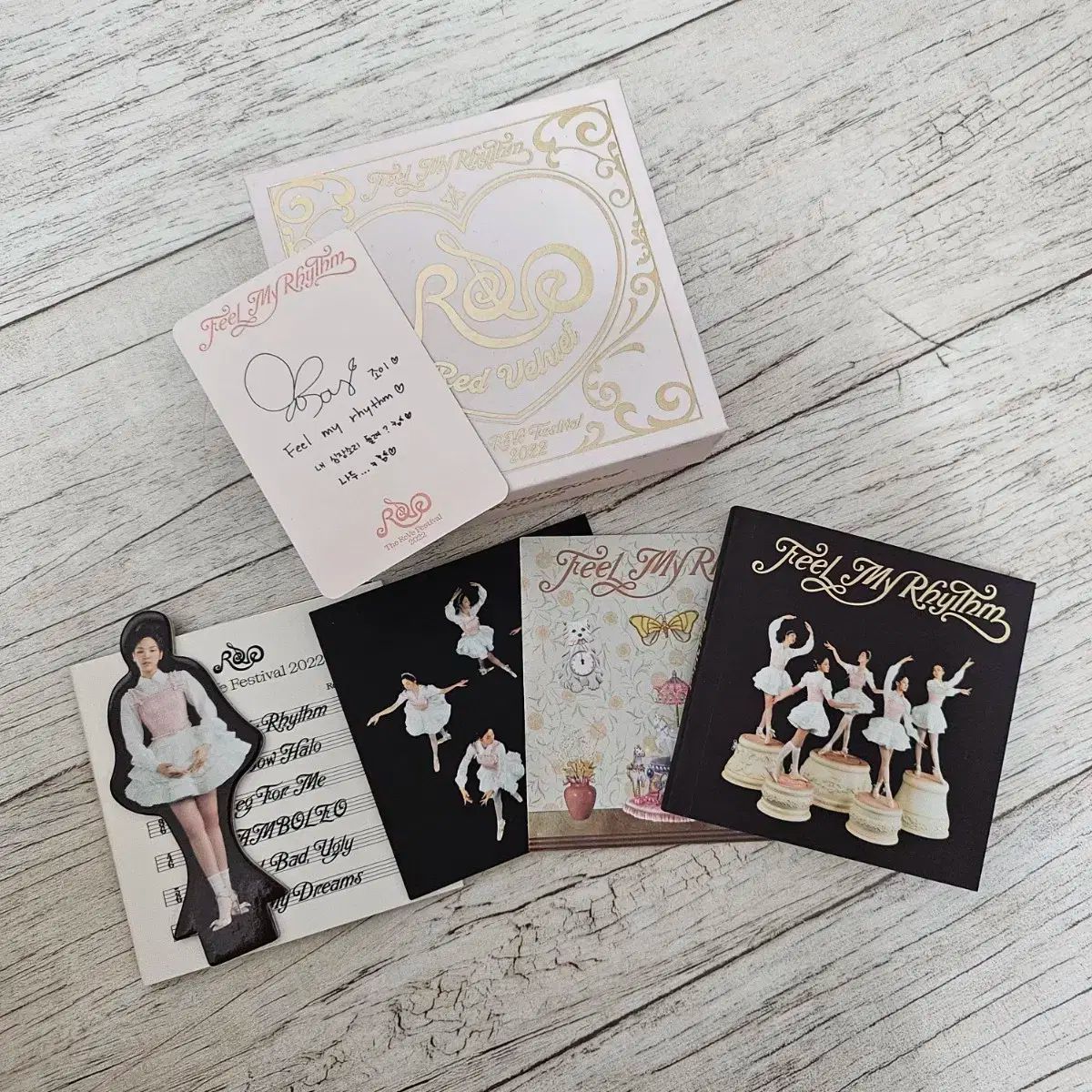 Red Velvet(レッドベルベット・レドベル) Feel My Rhythm アルバム