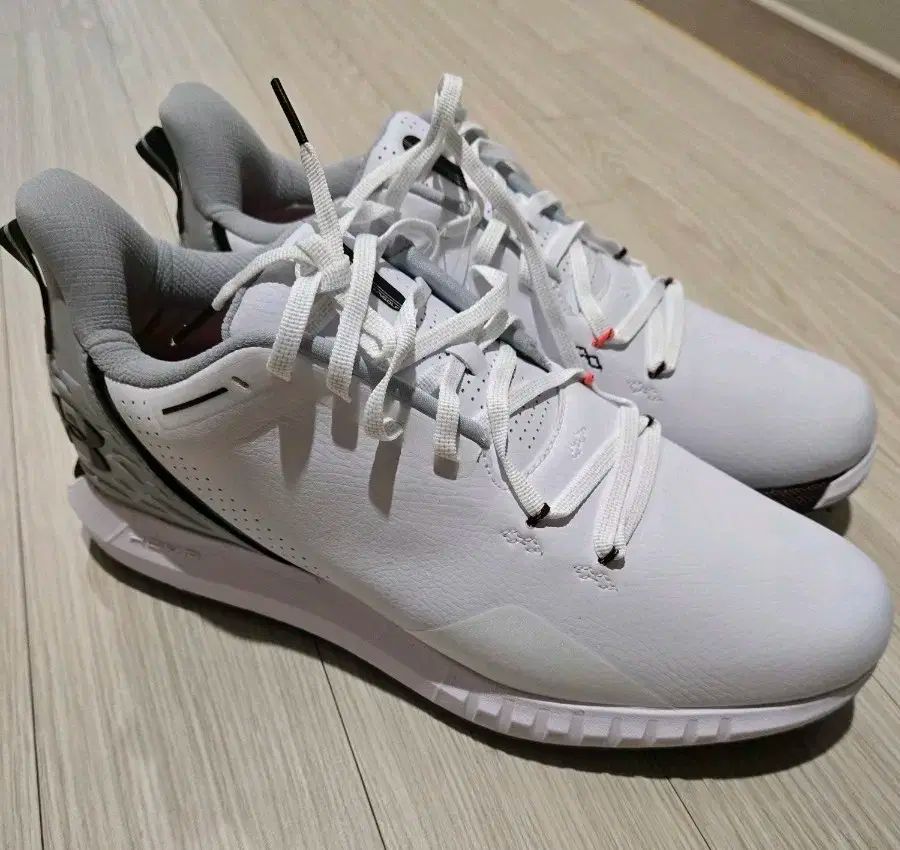 UNDER ARMOUR アンダーアーマー メンズ プレミアム ゴルフシューズ 白 280 スパイクレス