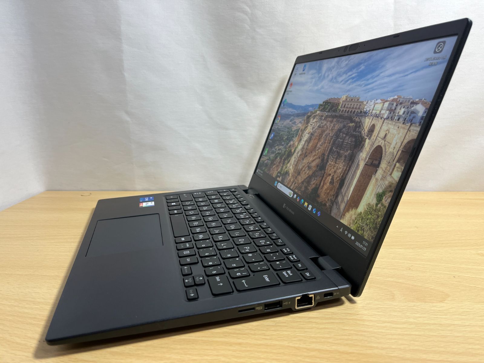 1円～ ○dynabook G83/HS / 第11世代 Core i5 1135G7 (2.40GHz