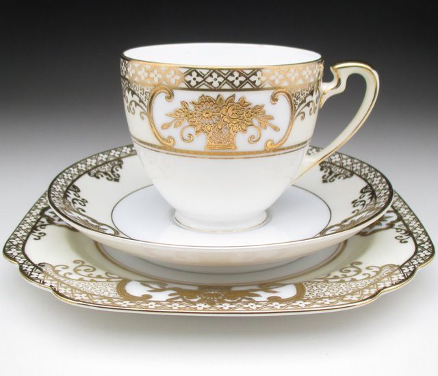 オールドノリタケ 金盛り花籠文 トリオ カップ＆ソーサー＆プレート (d) カップ・ソーサー