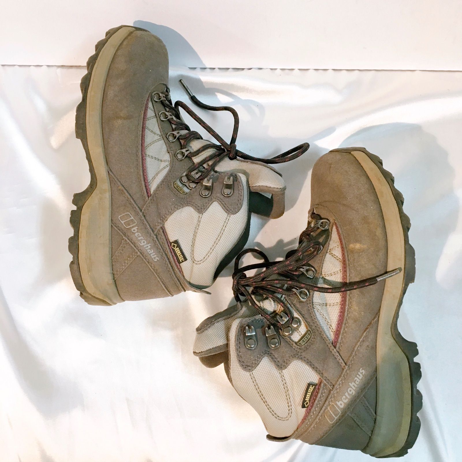 バーグハウスレディーストレッキングシューズ登山靴23.5センチ