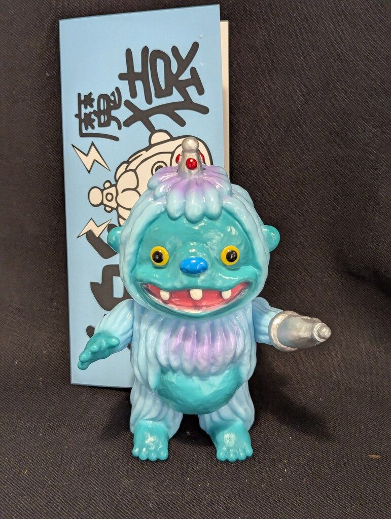 rai sofubi 樂魔猿 ラクマサル　ソフビ RAi Sofubi 樂魔猿 水色成型/緑 - メルカリ
