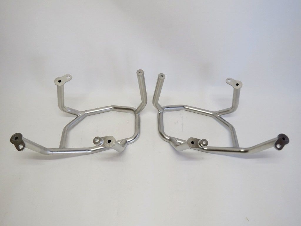 BMW用 R1300GS R 1300GS 2025 以降 ステンレス エンジンガード クラッシュバー プロテクター 下部-上部 銀 FFCRYSTALESIA_COM