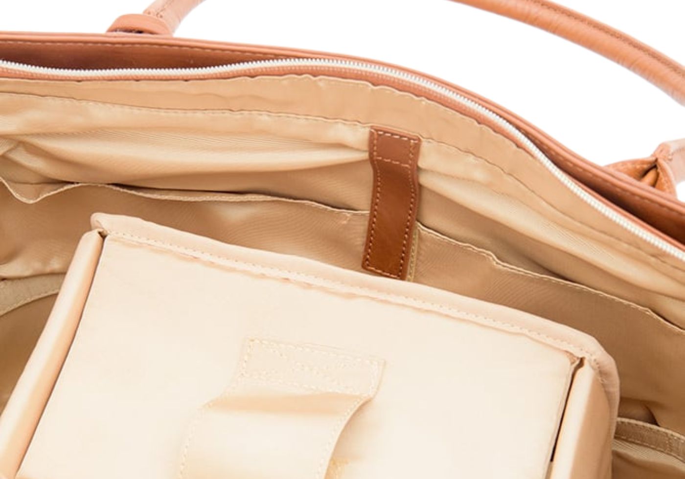 国産姫路レザー使用