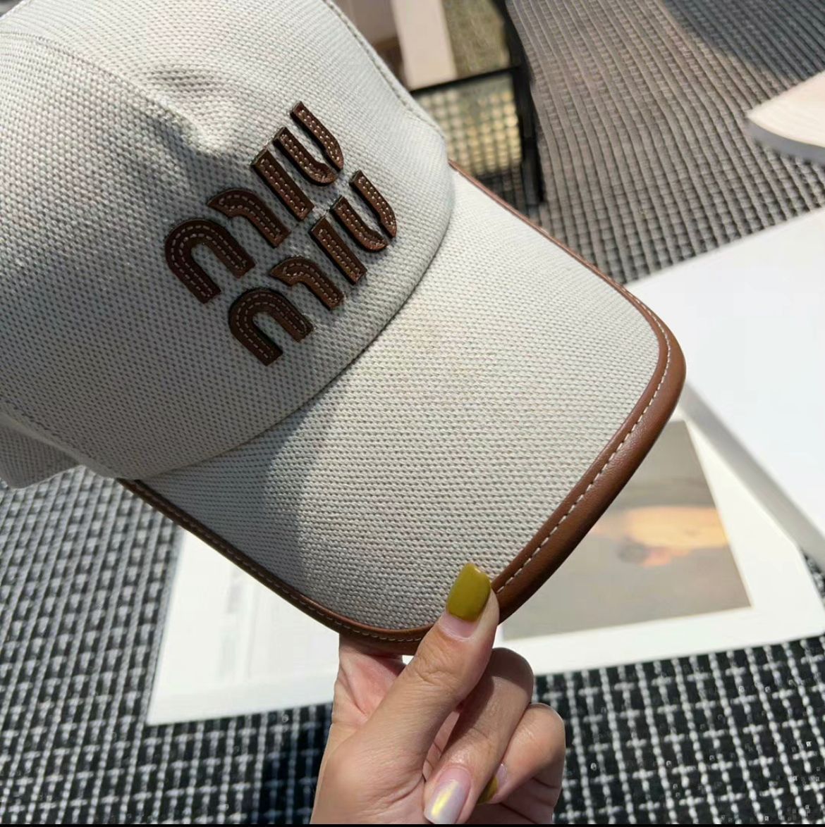 miumiu カウボーイキャンバスキャップ日焼け止めカジュアルハンチングキャップ