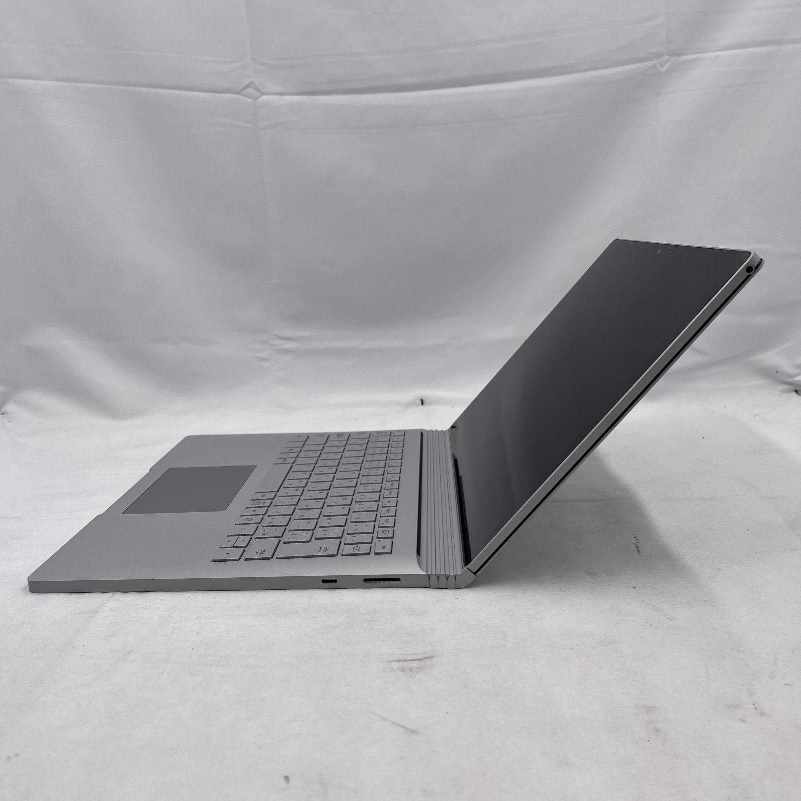 13.5インチ Windows