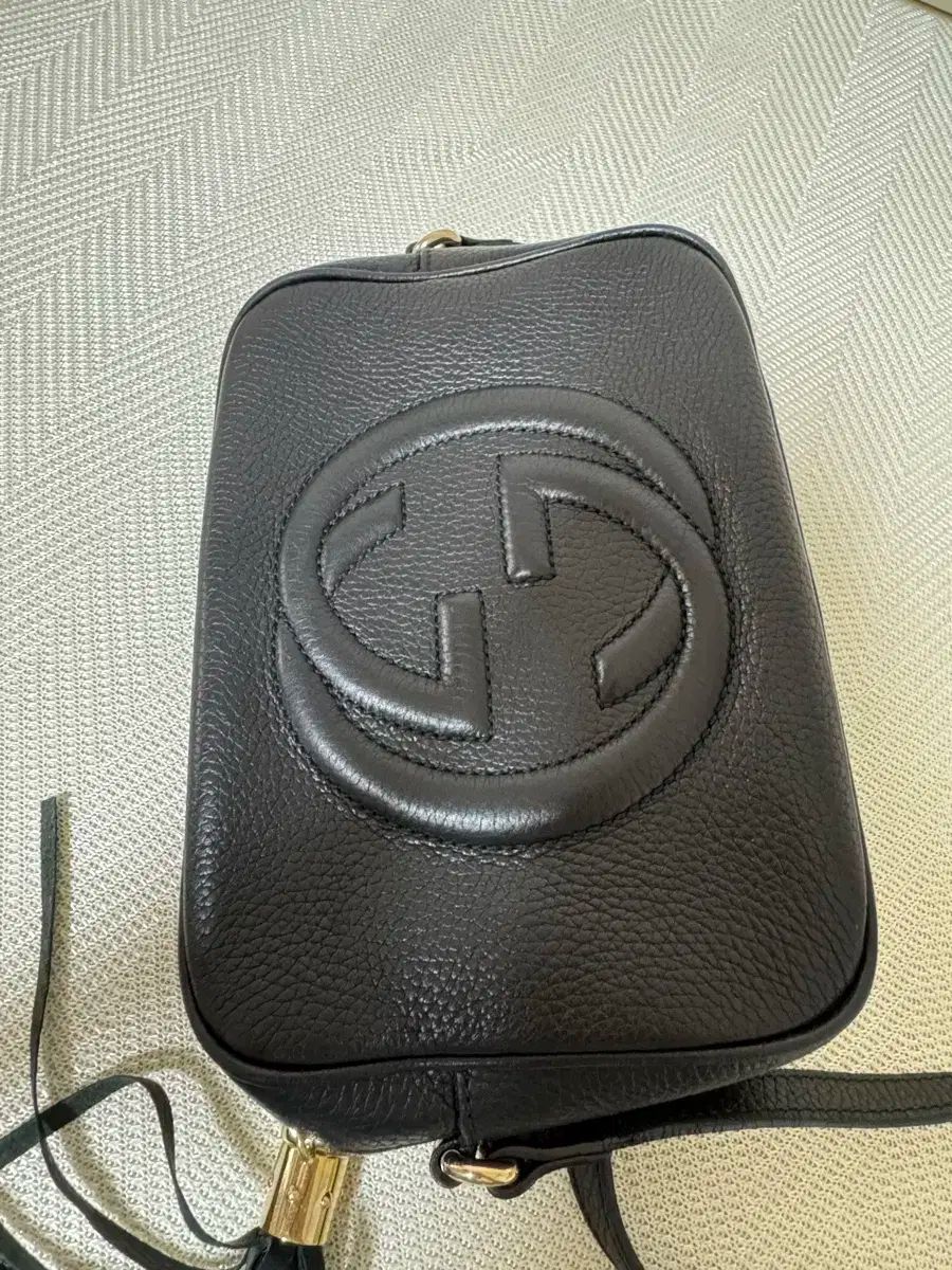 GUCCI 訳あり　ソーホー　ブラック　タッセル　ディスコ　ショルダー GUCCI(グッチ) ソーホー タッセル ディスコバッグ ブラック