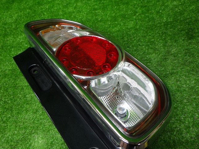 スズキ 純正 ハスラー 《 MR31S 》 左テールランプ 35670-65P00 P82100