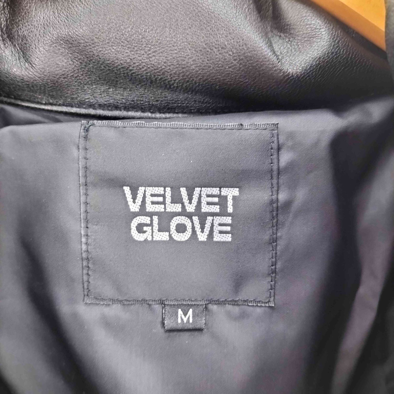 USED古着(ユーズドフルギ) VELVET GLOVE ラムレザー ラグランスリーブ ダウン ジャケット 中古 古着 0604 ユーズドフルギ USED古着 VELVET GLOVE ラムレザー ラグラン