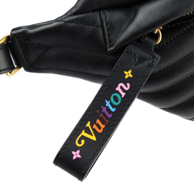 光沢仕上げ キルティングクロスボディバッグ - ブラック | ZARA
