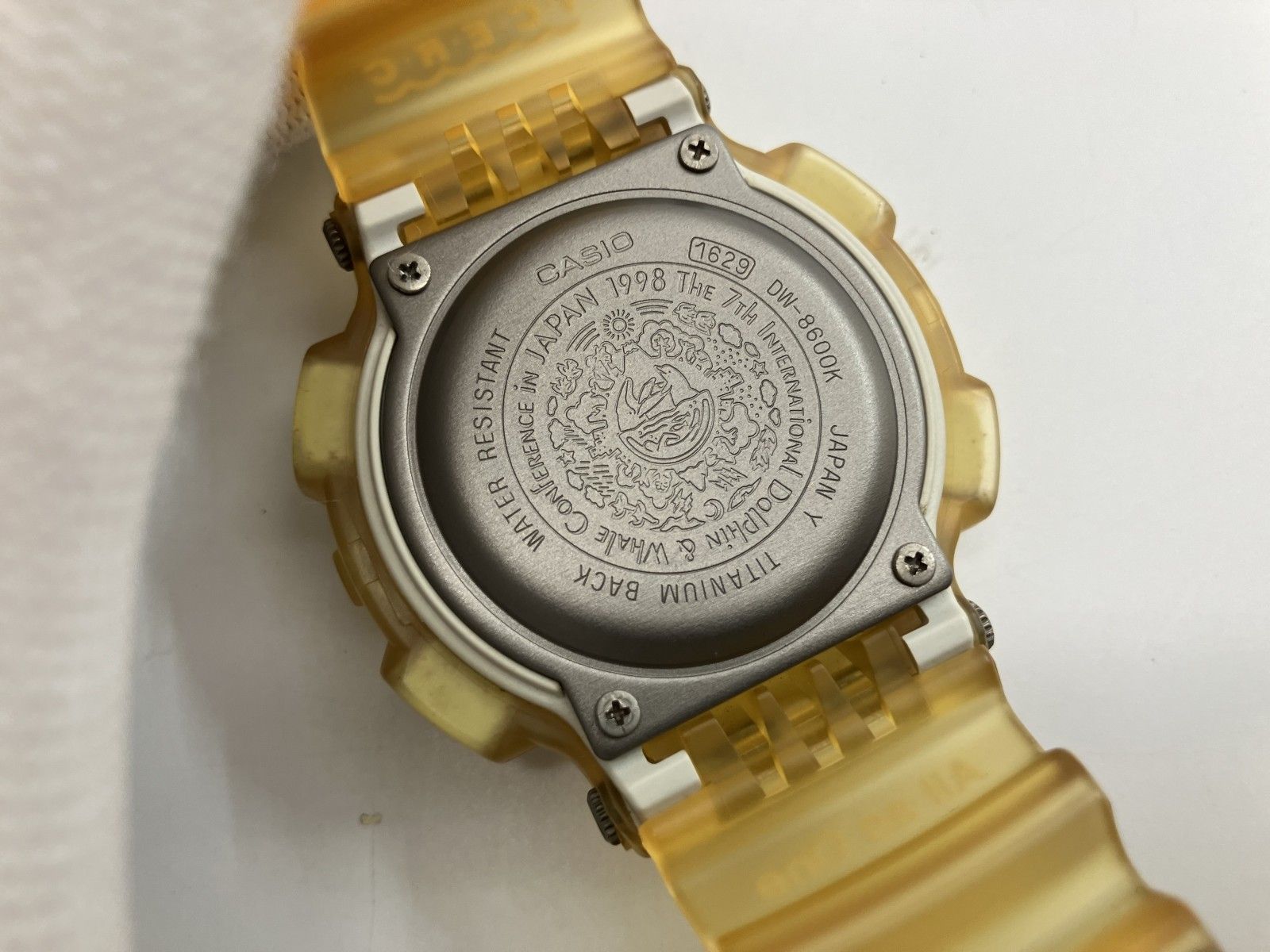 カシオ G-SHOCK DW-8600K イルカ・クジラ会議モデル 腕時計 チタン裏蓋