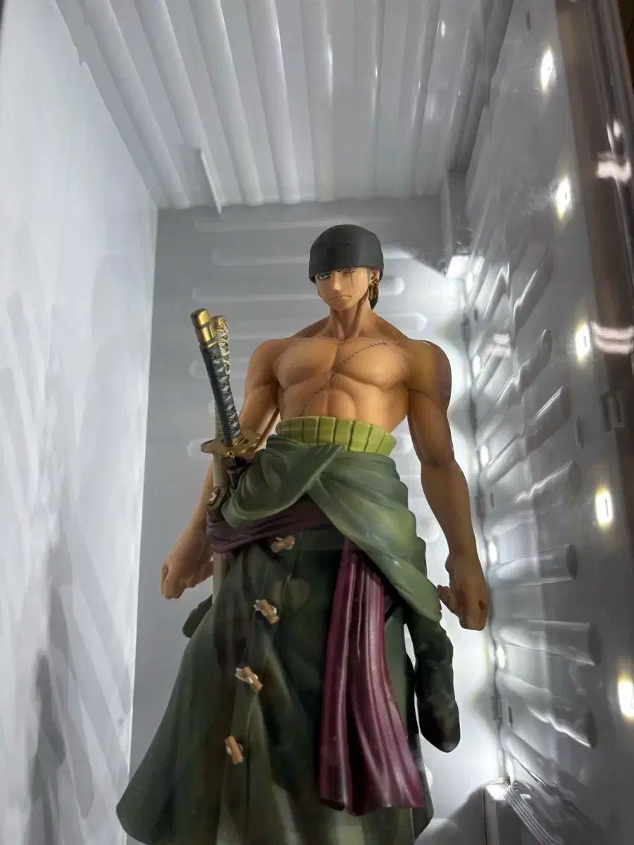 ゾロフィギュア