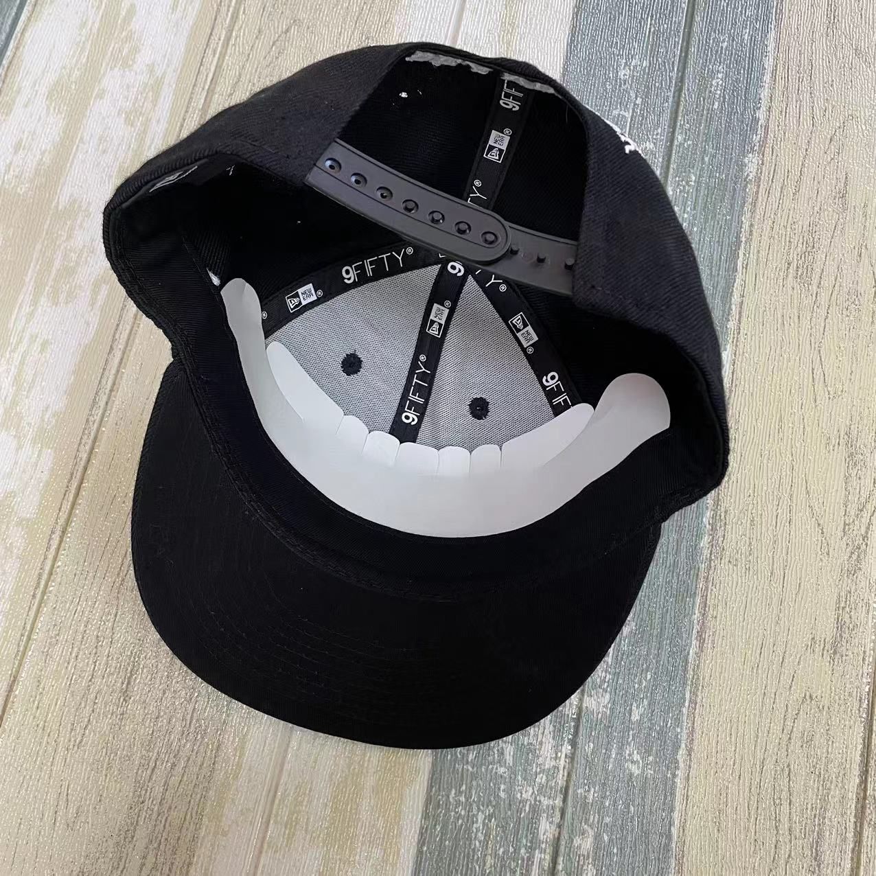 【未使用】TENDERLOIN HIDEANDSEEK NEW ERAキャップ黒 HIDE AND SEEK - ×TENDERLOIN×NEWERA BASEBALL CAP (BLACK