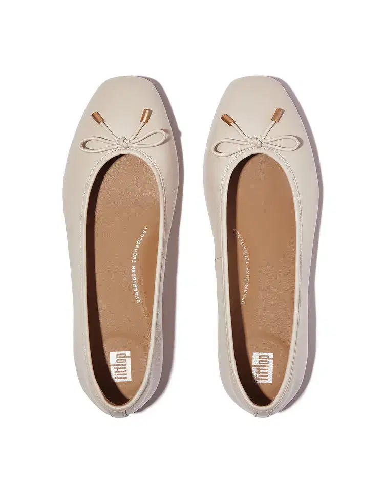 フラットシューズ