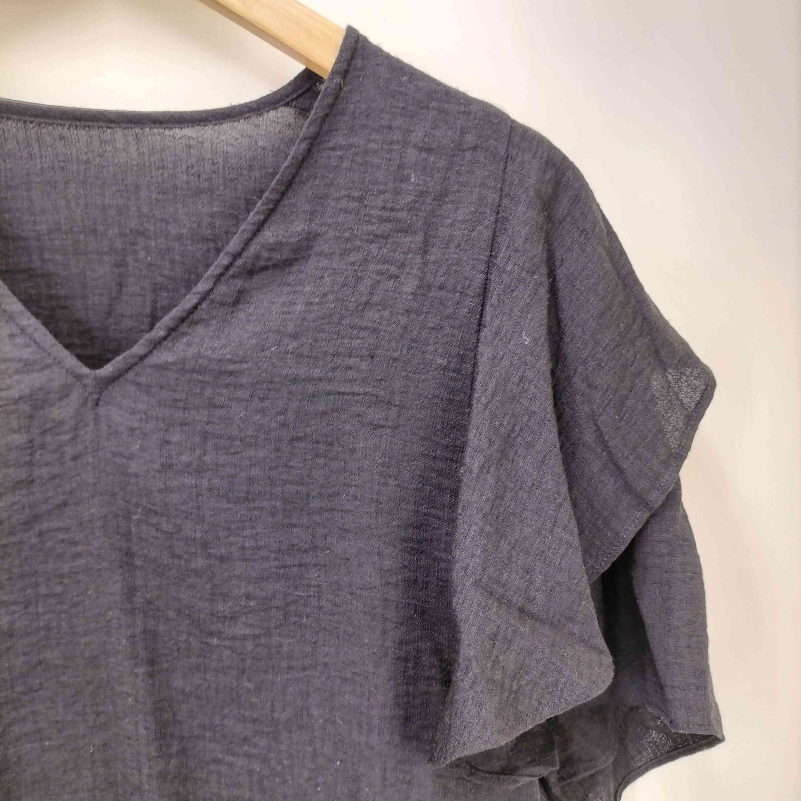 値下げしました【Noble ノーブル】ラッフル　フリル　ブラウス ノーブル Noble 24SS ファジーリネンラッフルブラウス
