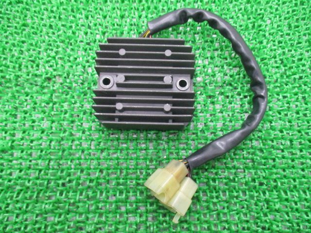 CB1300SF レギュレター ホンダ 純正 中古 バイク 部品 レギュレーター