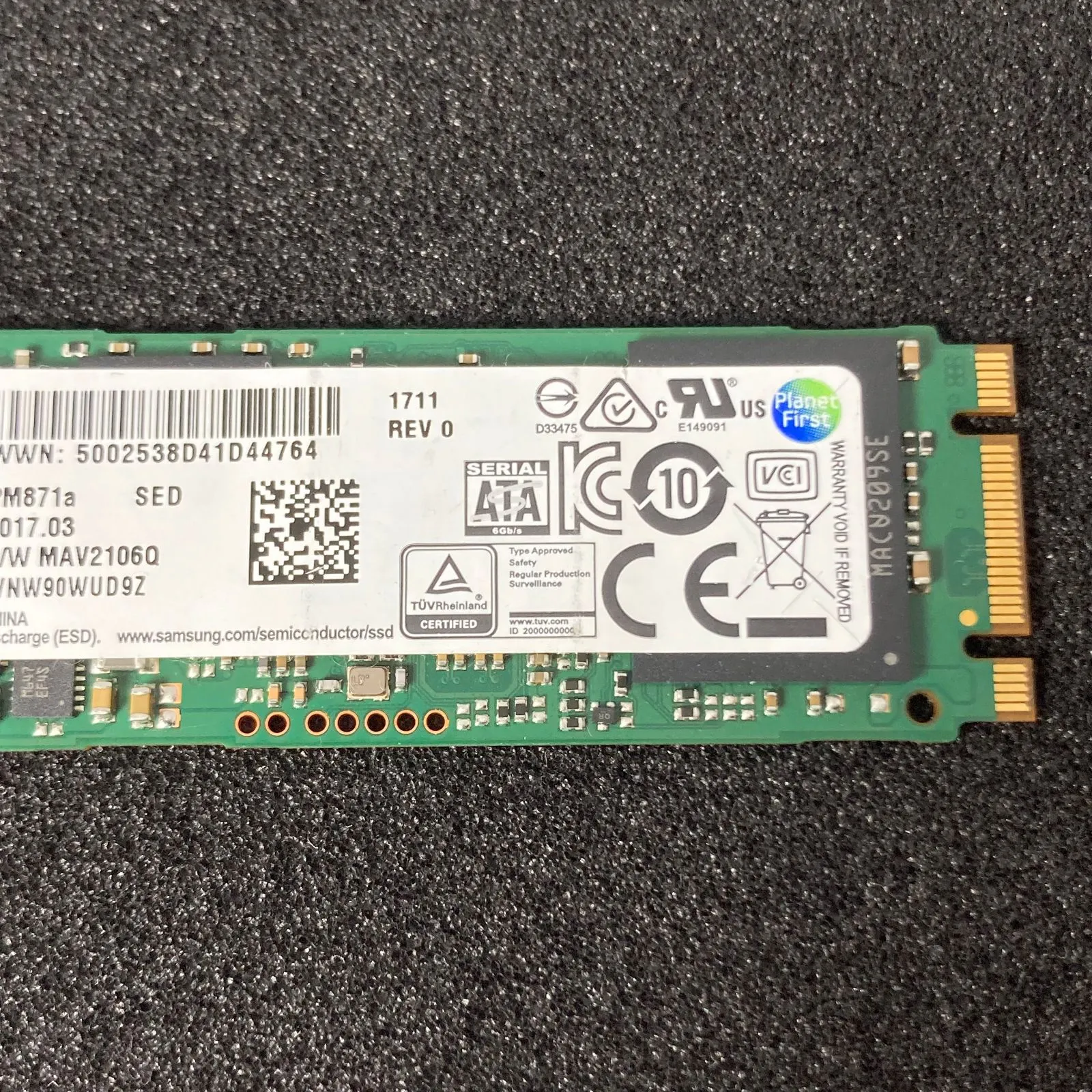 SAMSUNG M.2 SATA SSD 2280 256GB | MZNLN256HMHQ-00007 | y17 / 17tbw