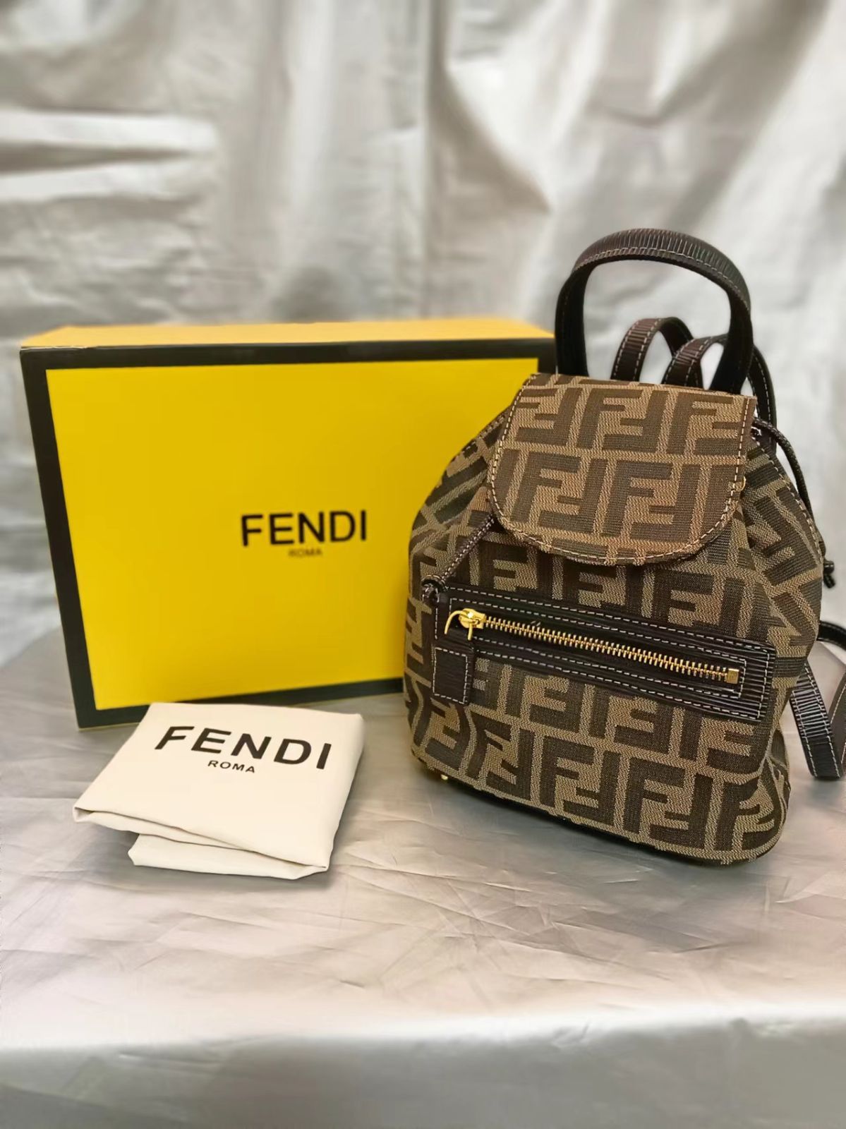 FENDI  ヴィンテージ フェンディ ズッカ リュックサック リュック バックパック ショルダー バッグ