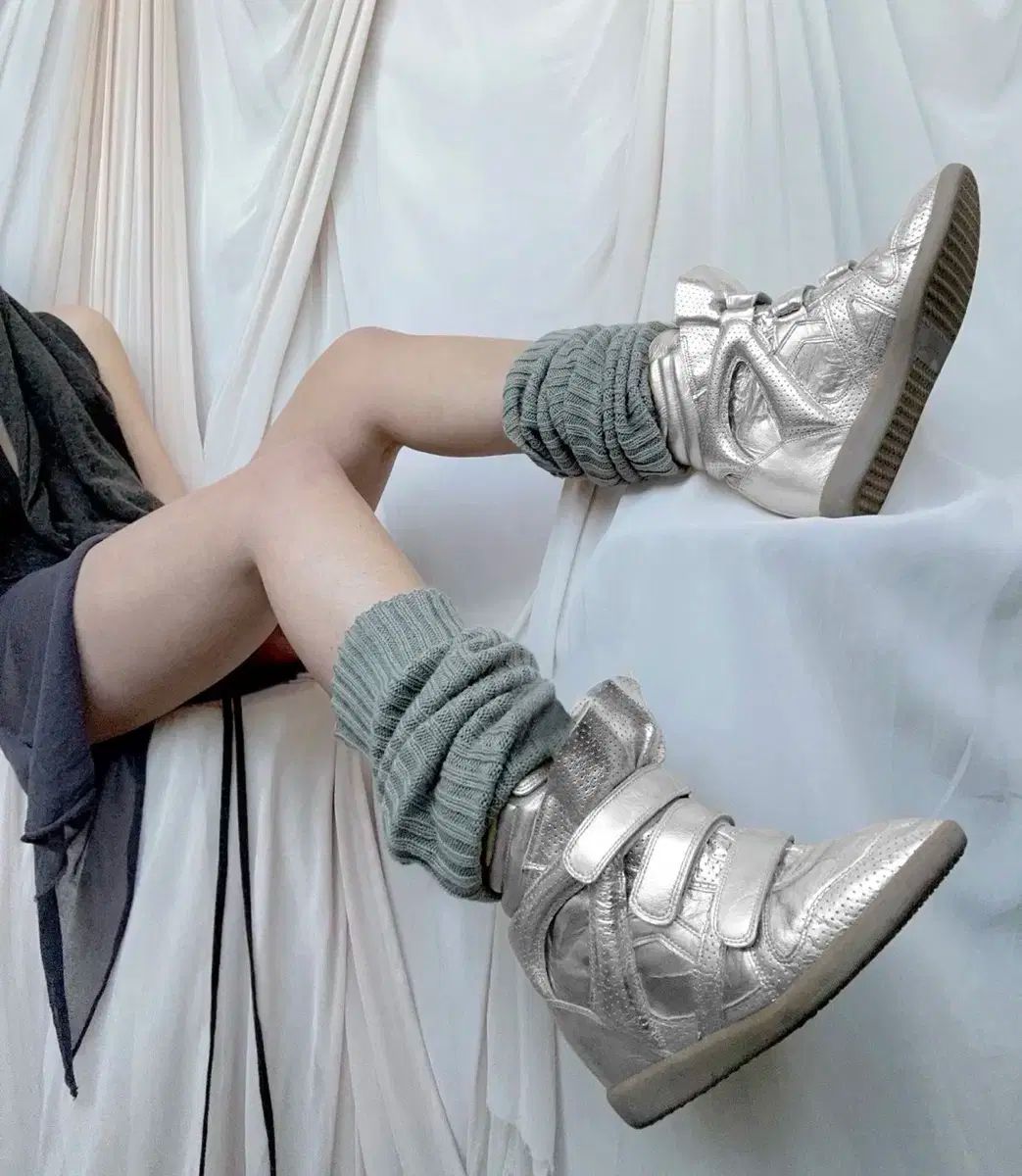 Isabel Marant (イサベルマラン) ベケット スニーカーズ シルバー 38