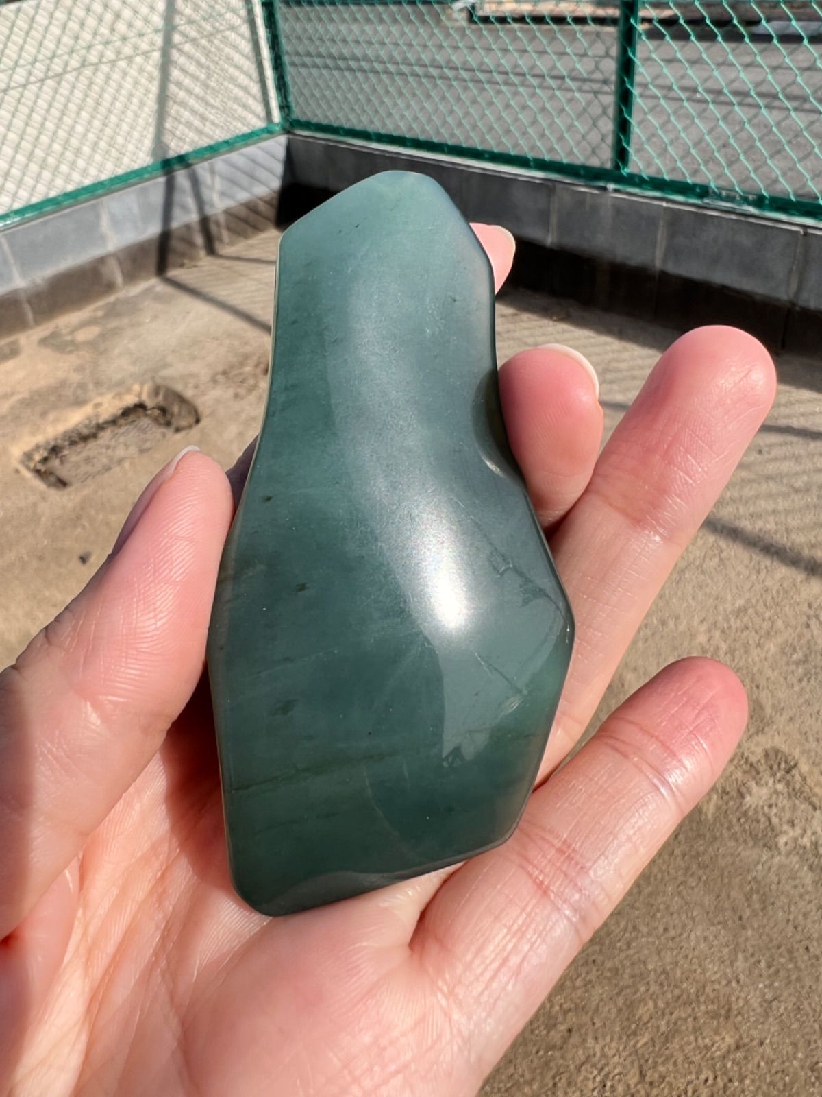 天然岫岩玉 蓮 彫りペンダン 花玉 精工彫刻 岫岩玉石 ブレスレット 