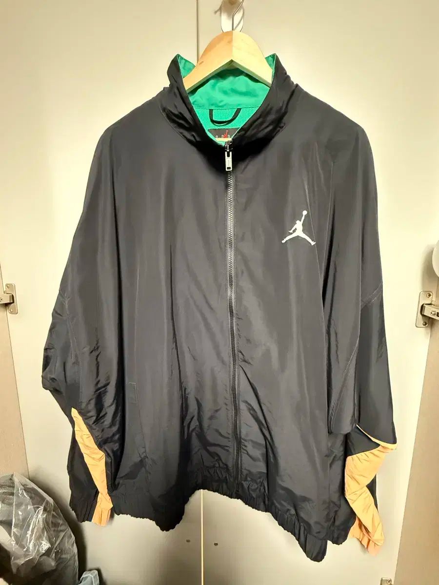 新品 Nike(ナイキ） メンズ ジョーダン スポーツ DNA ウインドブレーカー ジャケット販売
