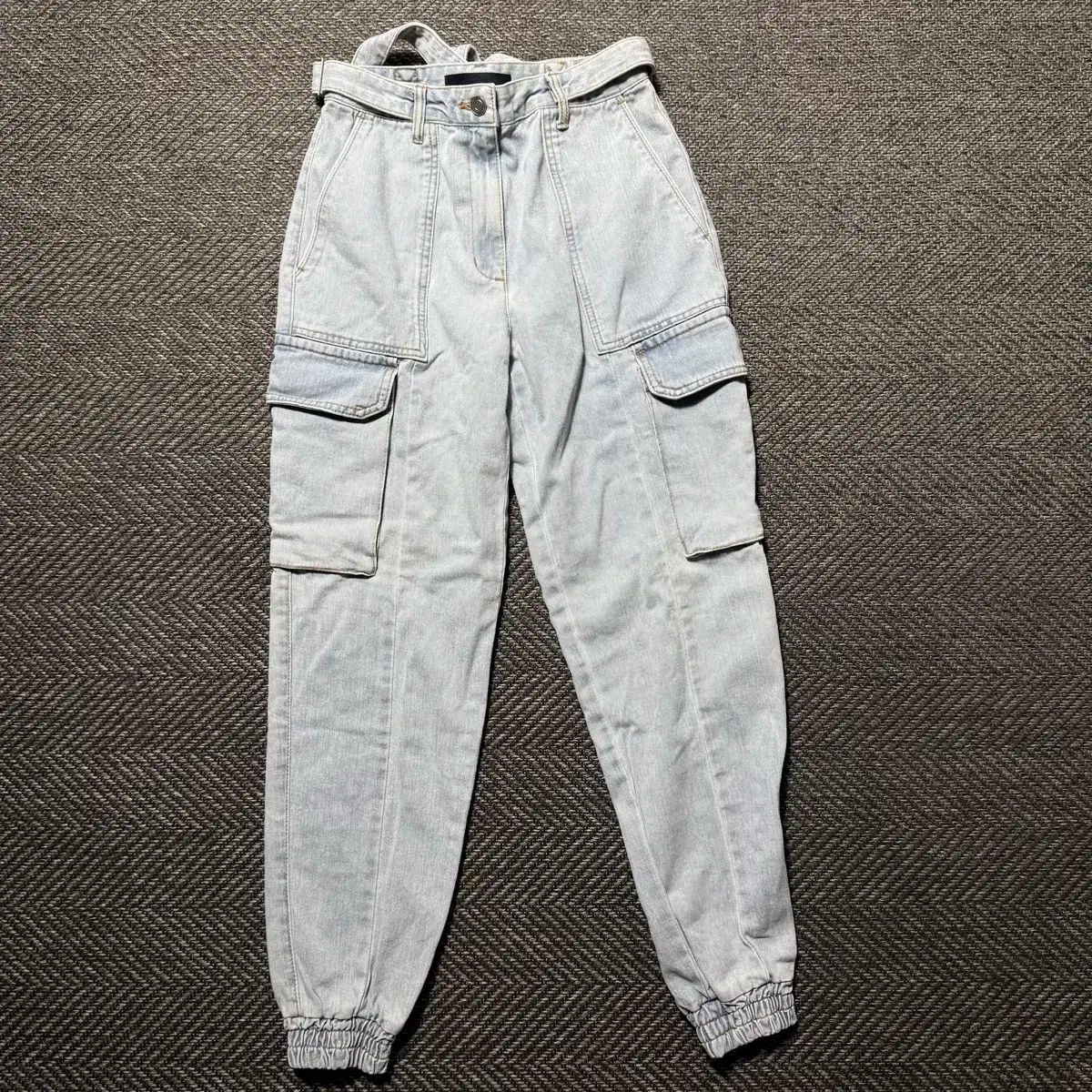 Juun.J(ジュンジェイ) デニム　ジョガーパンツ Juun.J(ジュンジェイ) デニム ジョガーパンツ Juun.J デニム