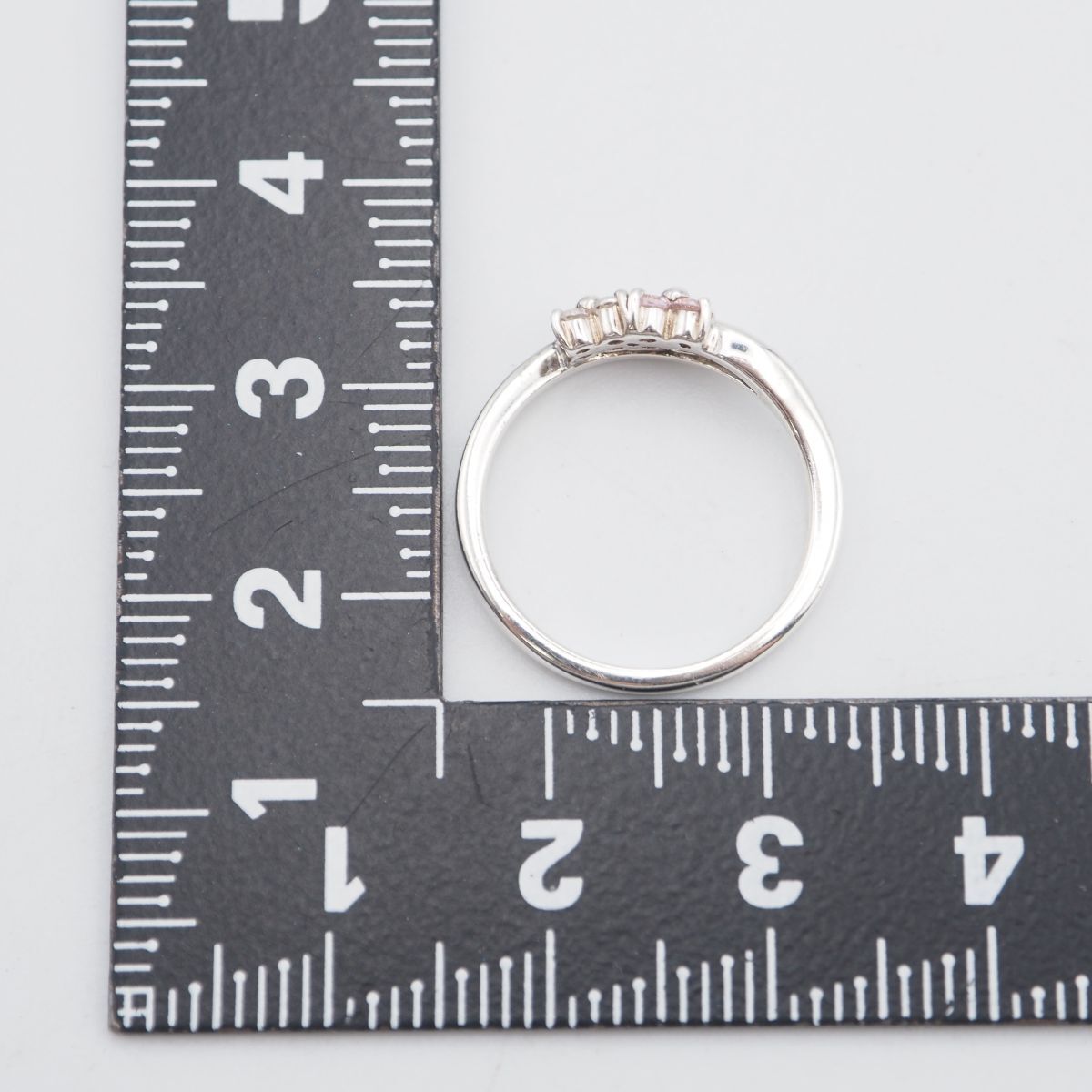 シルバー ダイヤモンド風リング 未使用 K10ホワイトゴールドダイヤモンドリング(RFR282-002)|TSUTSUMI