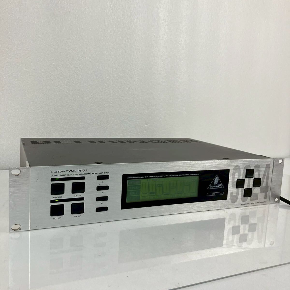 ベリンガー DSP9024 6バンドコンプ チューブエミュ ABS/EBU搭載 Behringer ベリンガー DSP9024 6バンドコンプ チューブエミュ