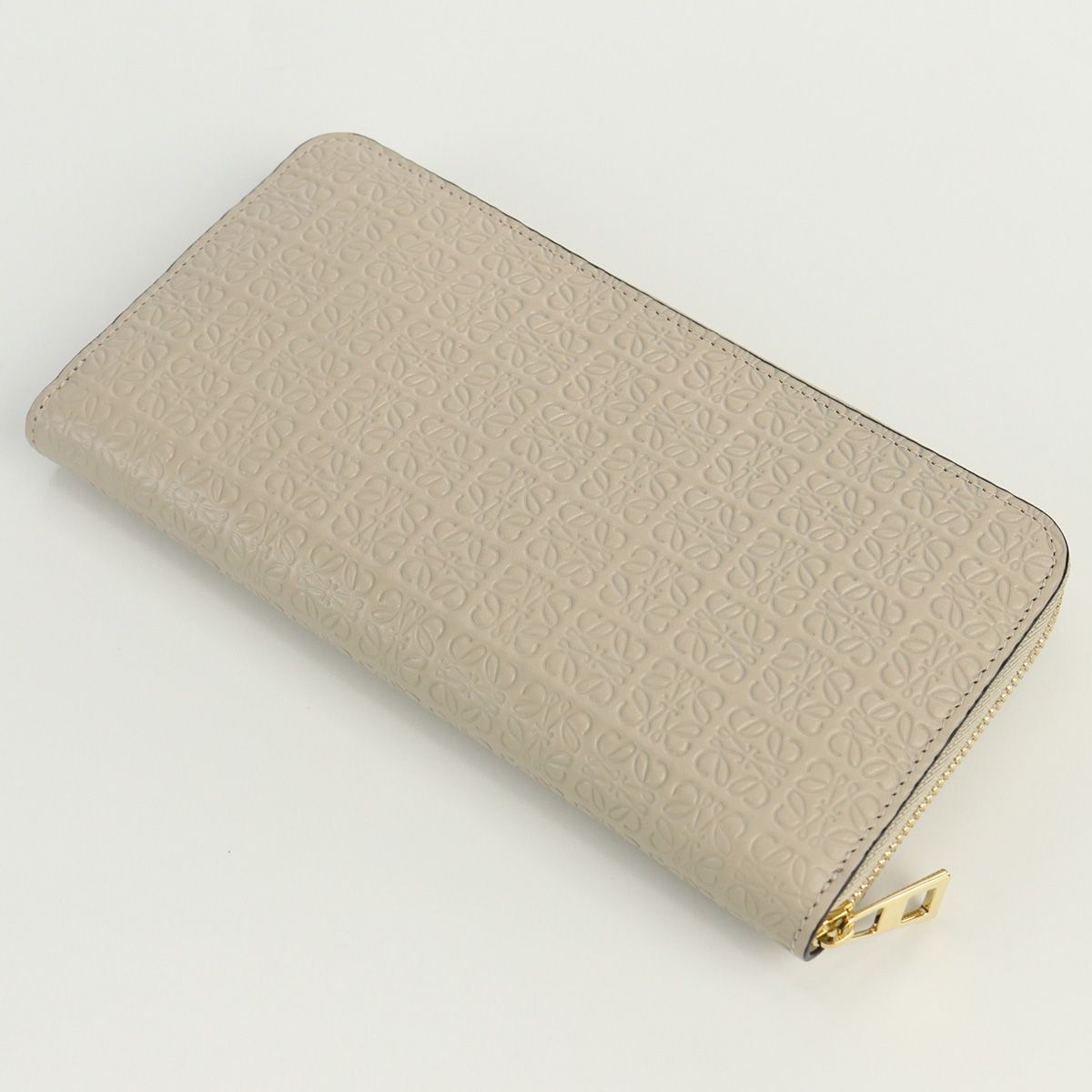 LOEWE ロエベリピート長財布ラウンドファスナーレザーベージュ