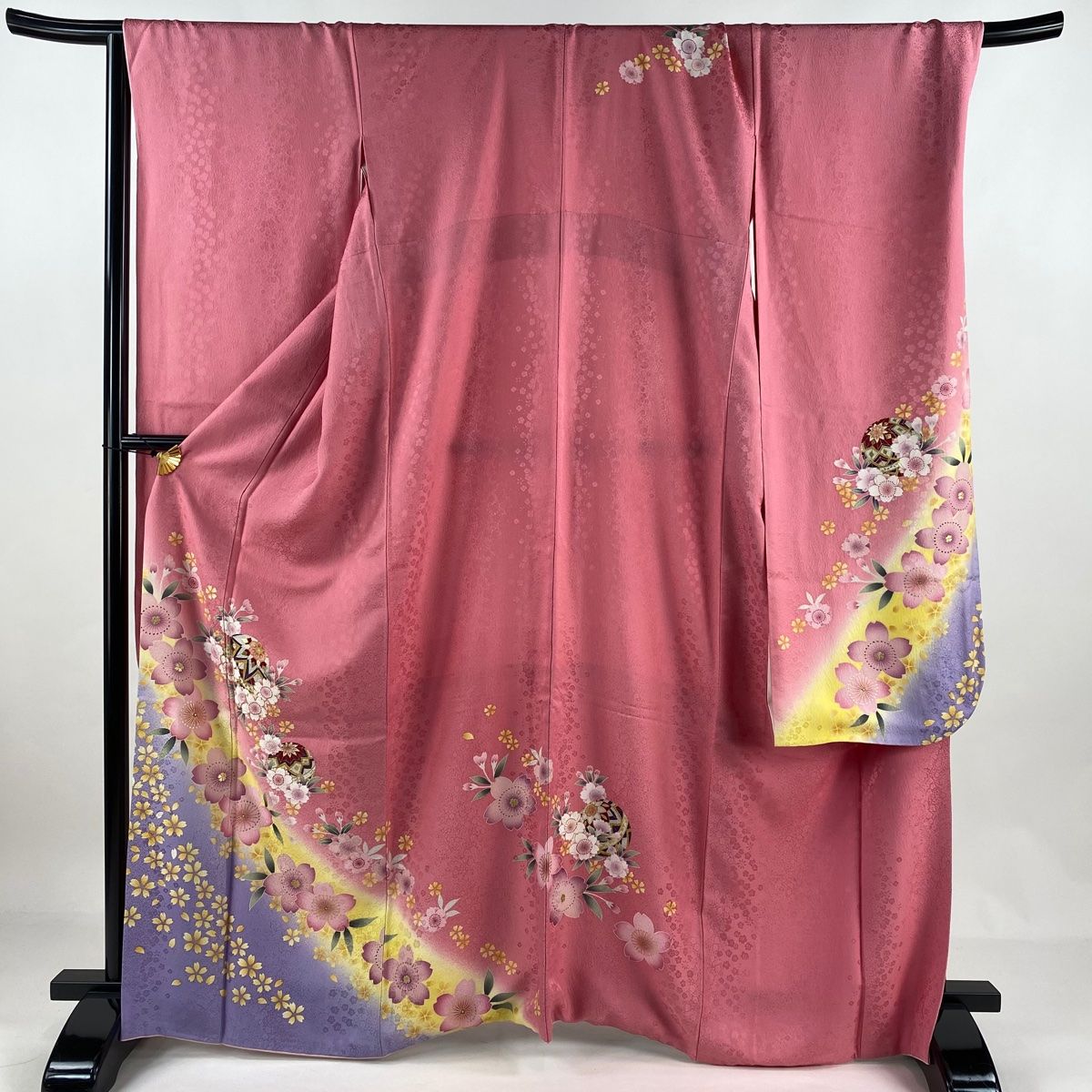 在庫一掃】 振袖 身丈167cm 裄丈70cm L 袷 手鞠 桜 金糸 金彩 ピンク  