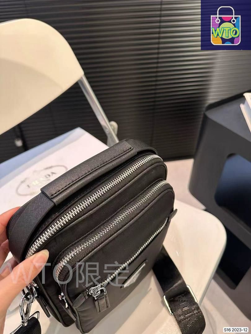  PRADA プラダ 三角 ショルダーバッグ-WTO輸入1 ショルダーバッグ バッグ